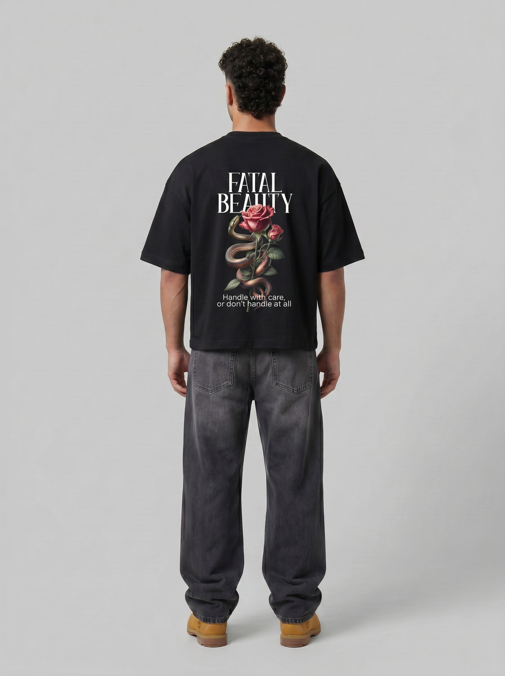 T-shirt fatal beauty Black