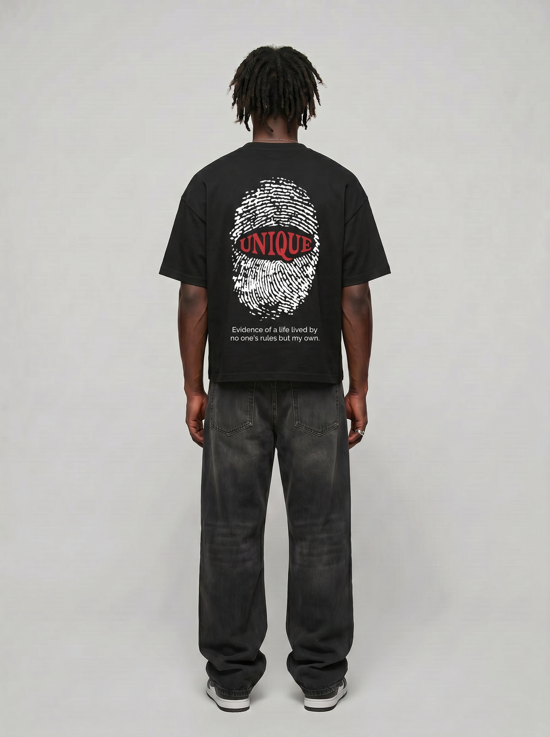 T-shirt unique black
