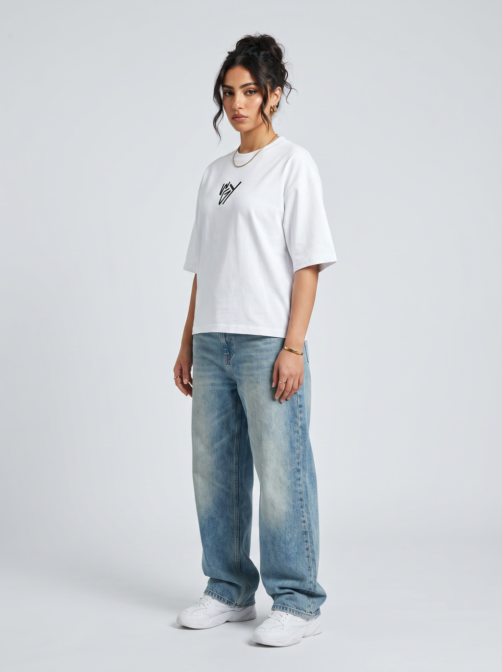 T-shirt white unique
